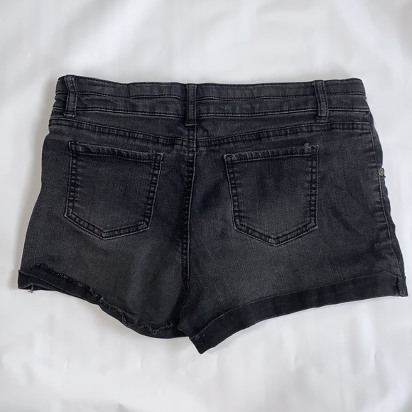 Arizona Jeans | Shorts Black Size 16 Plus Elastic Straps to adjust size - Picture 3 of 5
